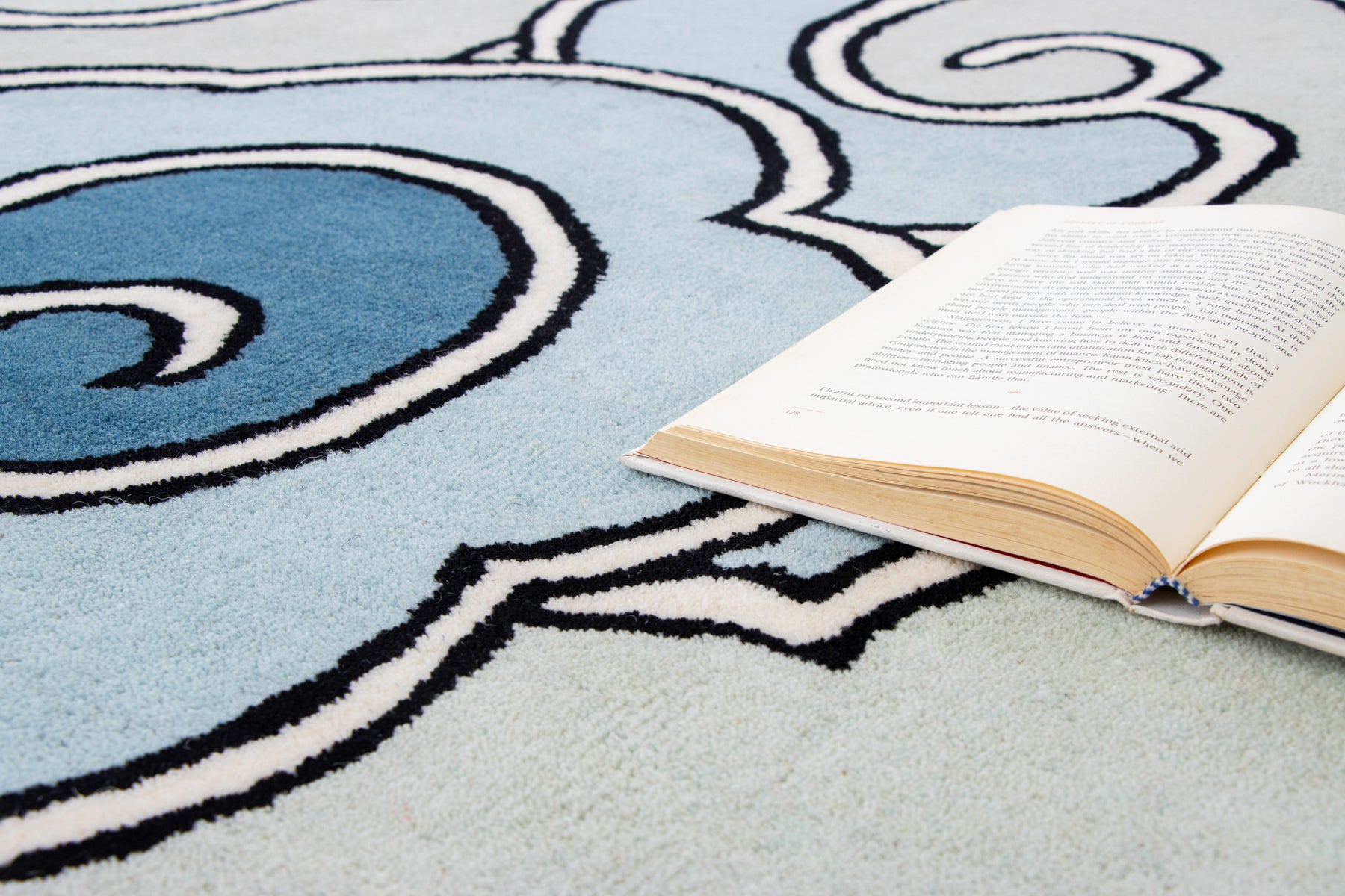 Premium abstract cloud rug for living room in soothing blue palette | Beyond Rags